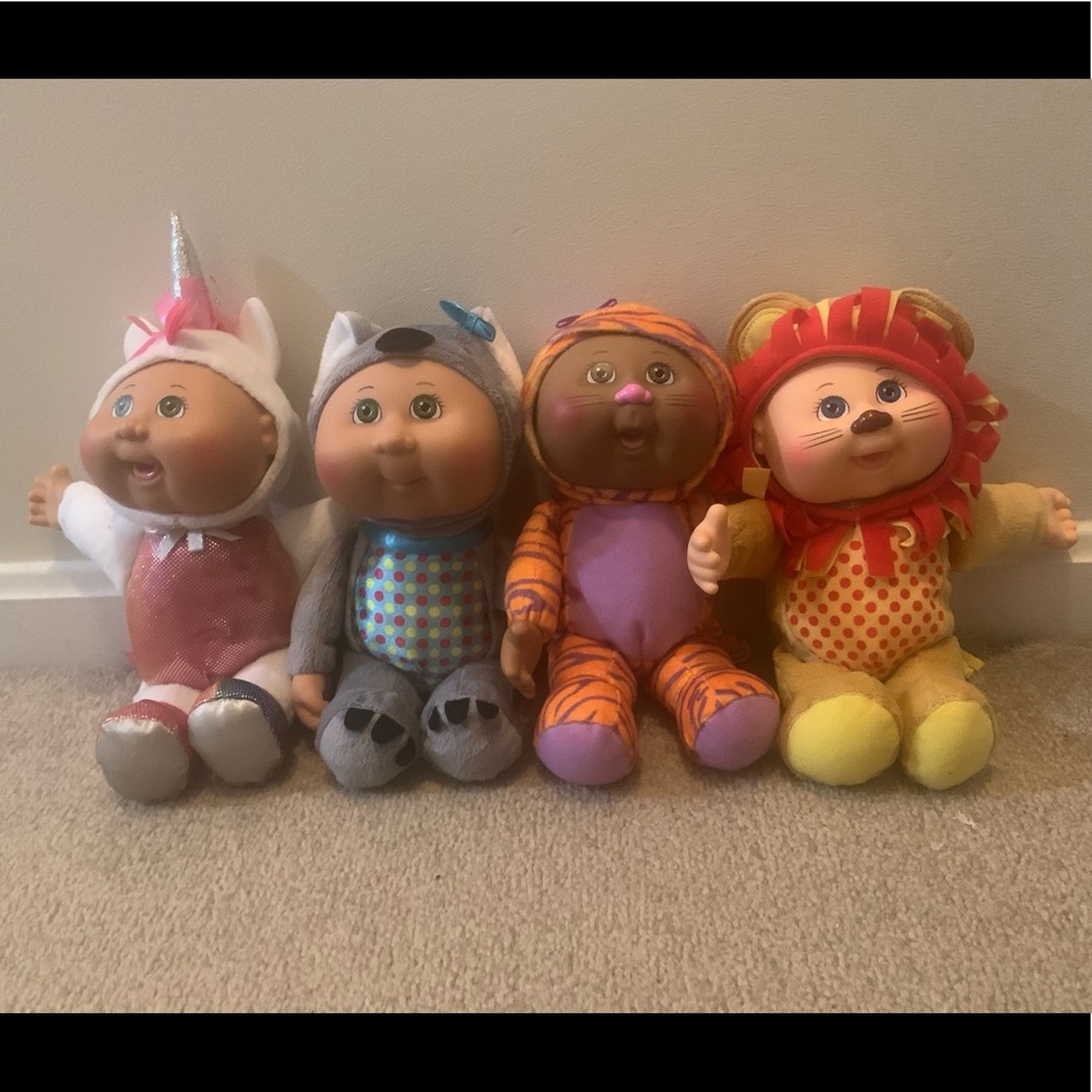 Cabbage patch kids 9 inch soft body cuties, zoo 3 pack plus bonus white unicorn